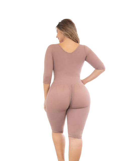 Liposucción BBL Abdominoplastia estilo reloj de arena Caderas anchas Cremallera perineal Postoperatoria y Uso Diario 009347