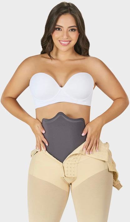 Tabla abdominal después de la liposucción / abdominoplastia 0105