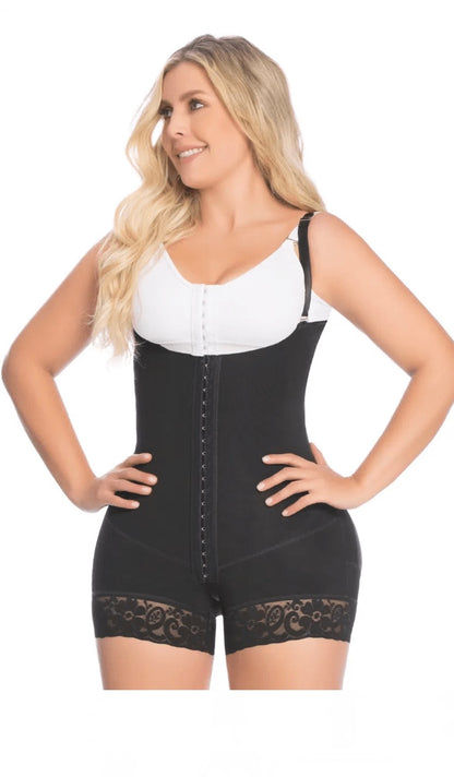 EXTRA SHORT GIRDLE WITH BUTT ENHANCEMENT BACK COVERAGE POST SURGICAL AND DAILY USE 09066